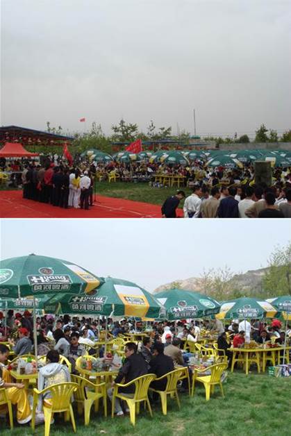 �������Ļ���Ц����������һƬ��ϲ�ĺ���������ʱ�������ǲ����Ŵ����˶�