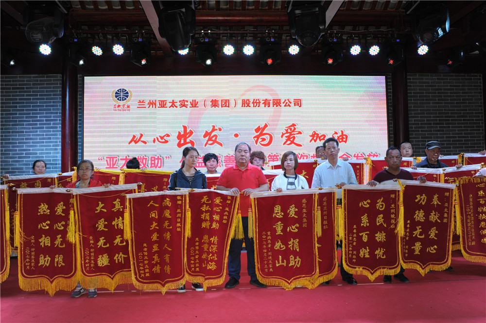 ����������ʱ�������ǲ����ž���ӭ����•һ�����������˶��ߡ�������ʱ�������ǲ���������������˶�����ξ����𷢷���ʽ