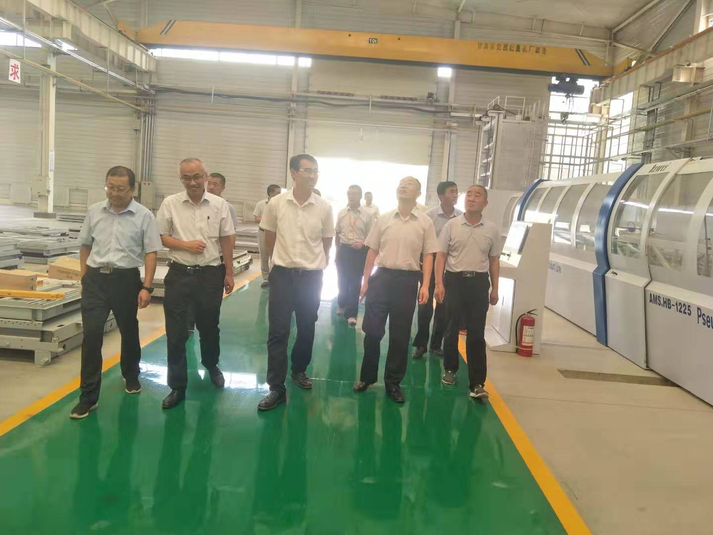 �������ᷢ��ר��������칫��һ�����п��조������ʱ�������ǲ�����ʿ�١����ݳ�